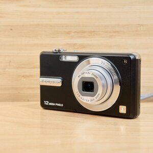 Panasonic Lumix DMC-F3 12.1MP Digital Camera Ultra-Compact Read Description